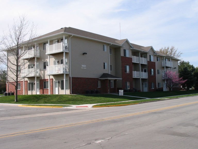 1401 n dakota ave